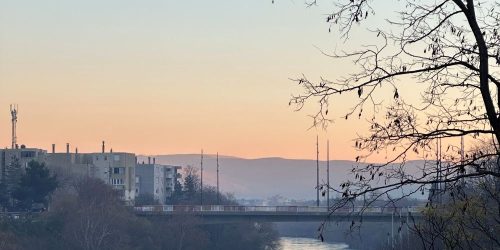 Waiting for the road again