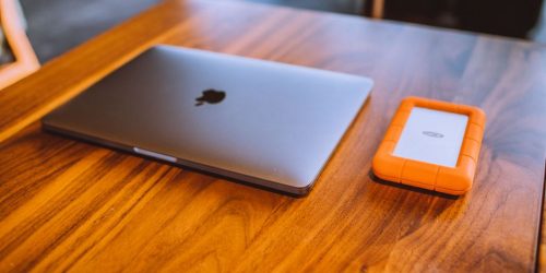 Portable Wi-Fi Hotspots Remote Workers Abroad: Portable Wi-Fi Hotspots for Remote Workers Abroad: GlocalMe vs. Skyroam Tested